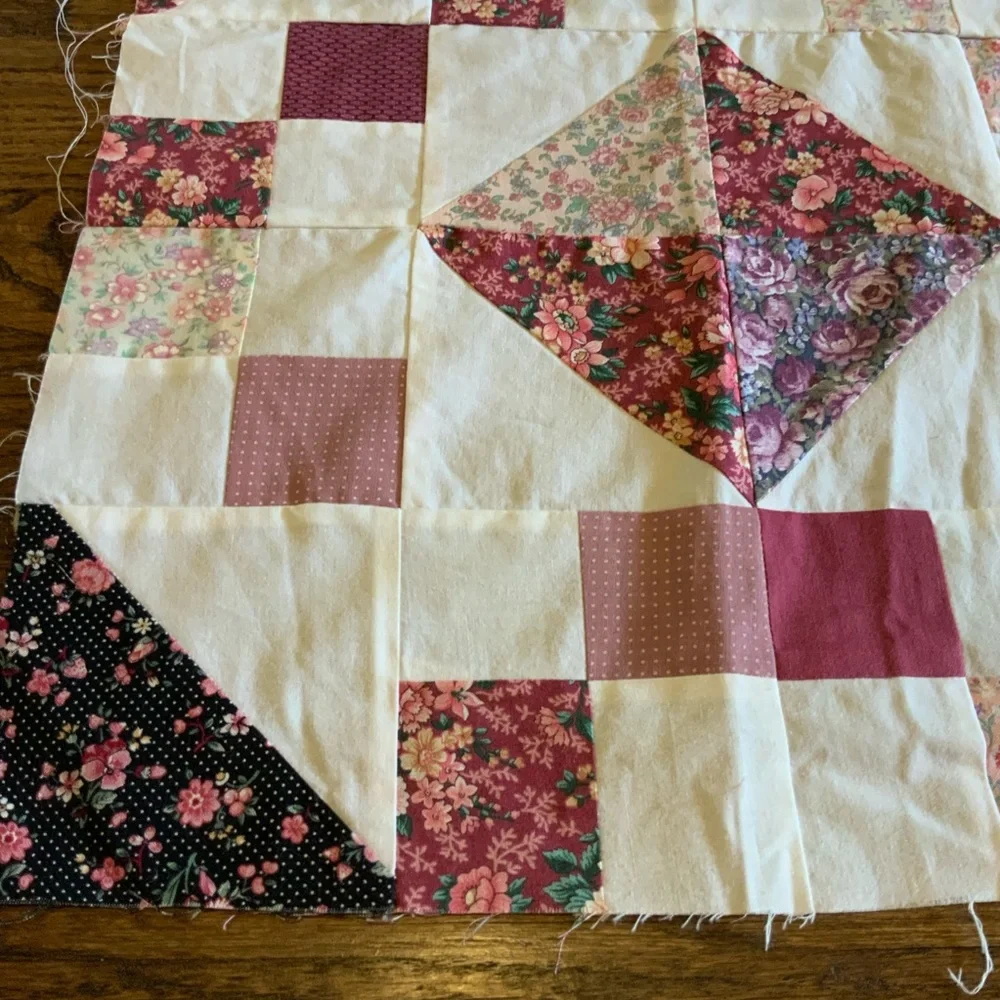 Handmade quilt top - Picture 2 of 4